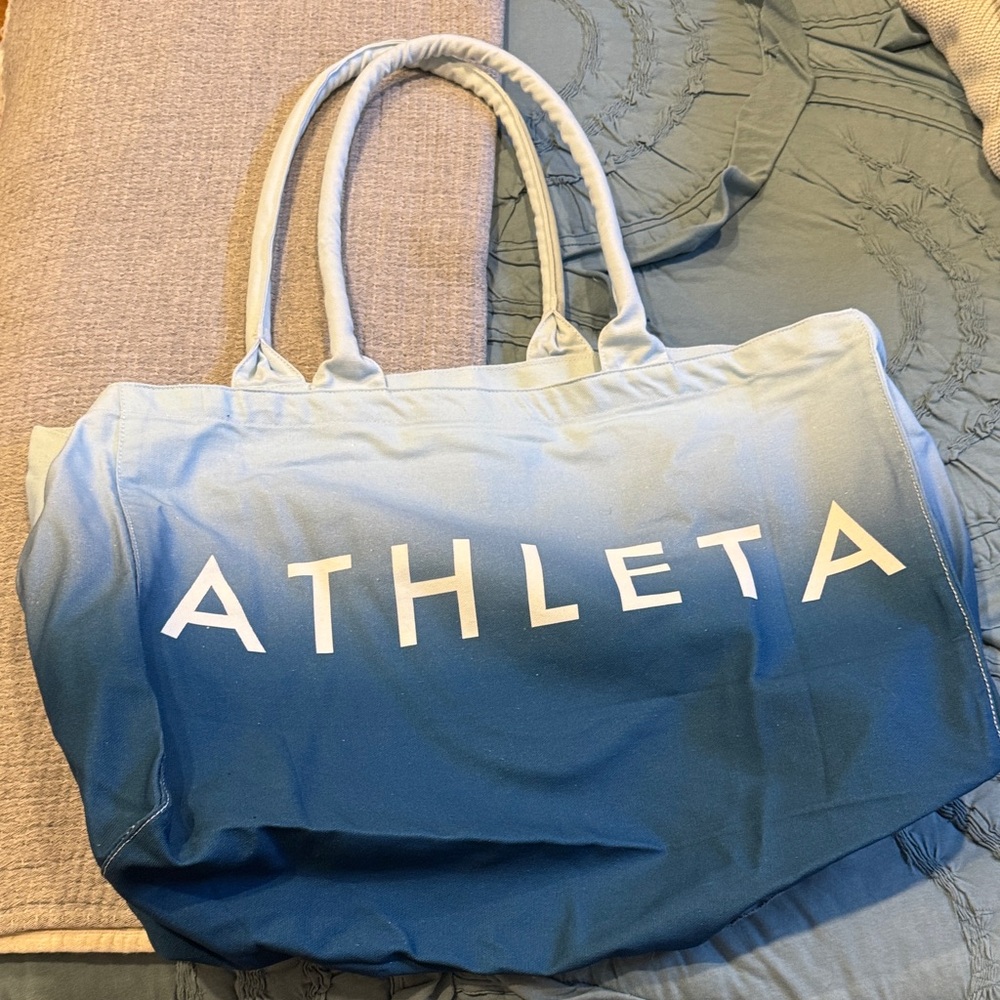 *FREE* Athleta Tote Bag with $50 purchase